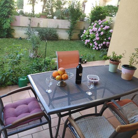 Spacious Apartment With Big Garden Near Beach سبليت المظهر الخارجي الصورة