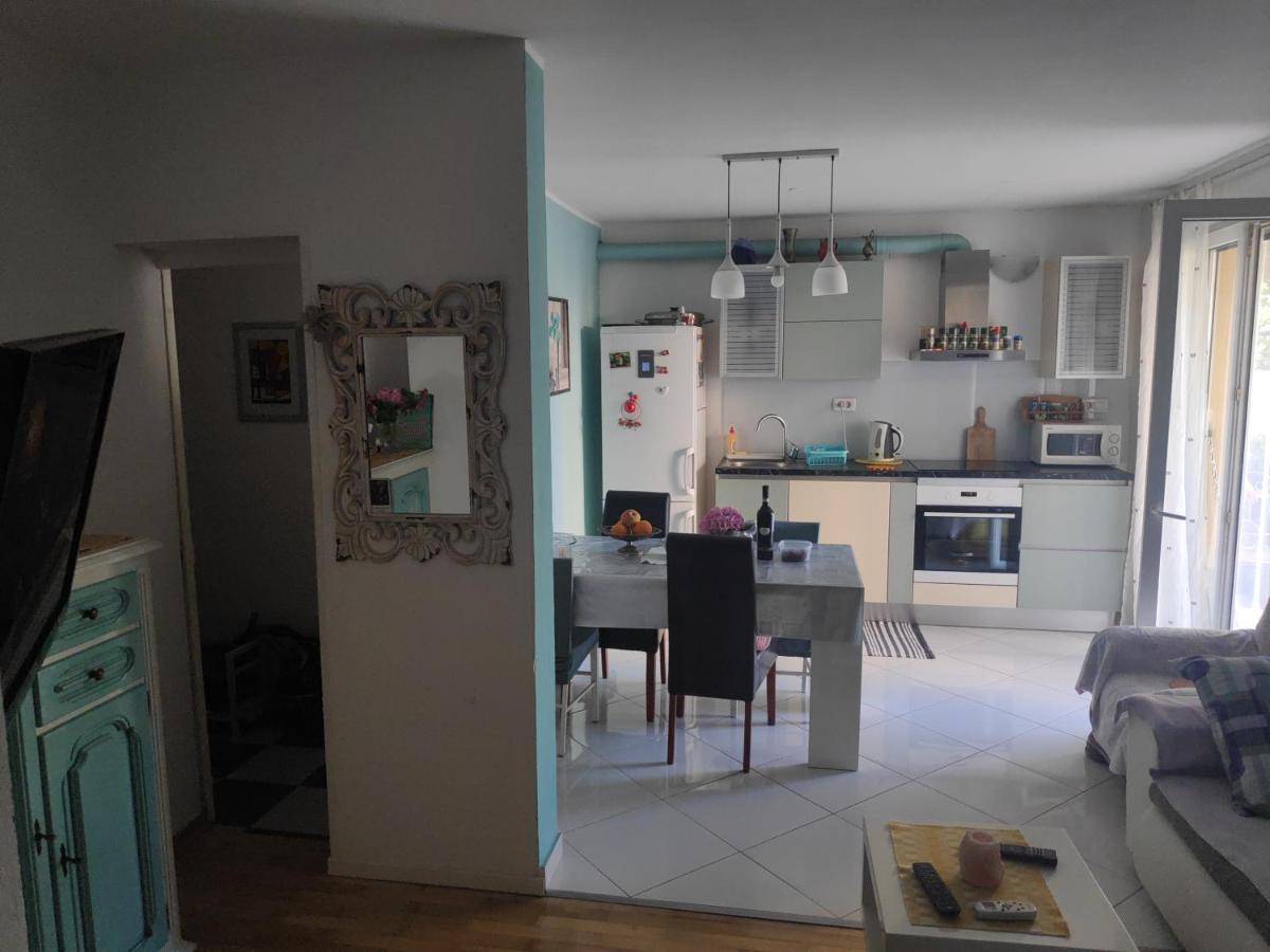 Spacious Apartment With Big Garden Near Beach سبليت المظهر الخارجي الصورة