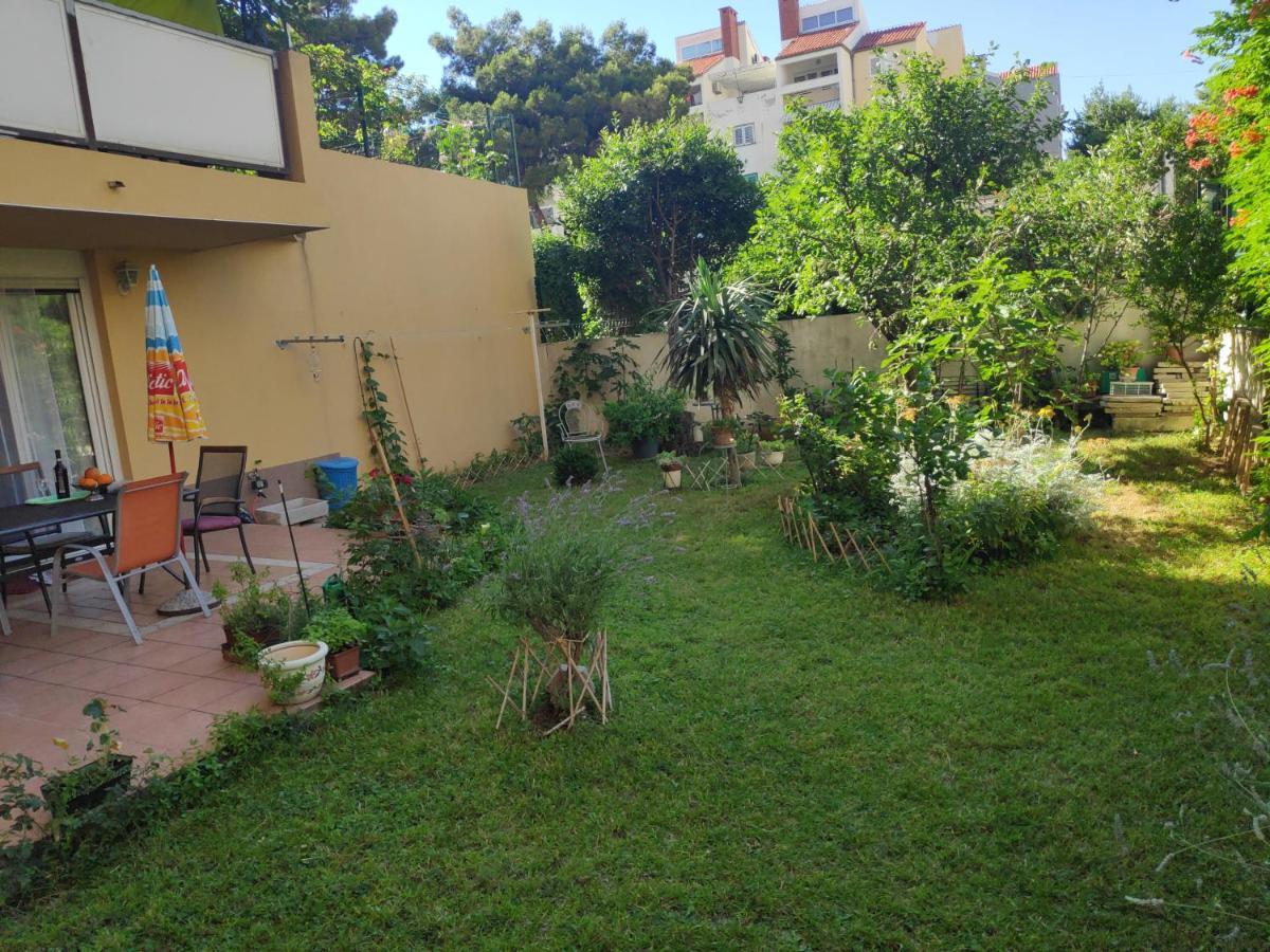 Spacious Apartment With Big Garden Near Beach سبليت المظهر الخارجي الصورة