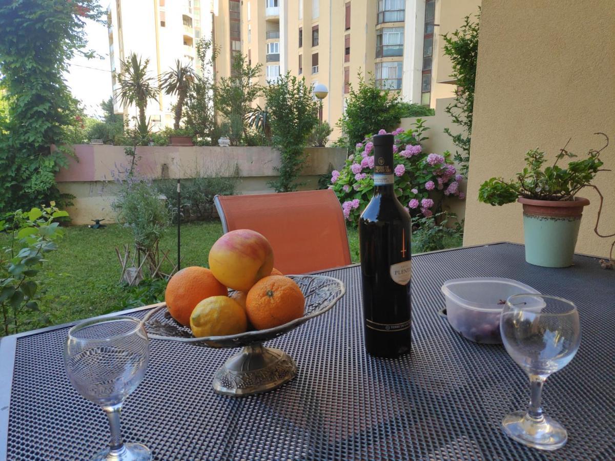 Spacious Apartment With Big Garden Near Beach سبليت المظهر الخارجي الصورة